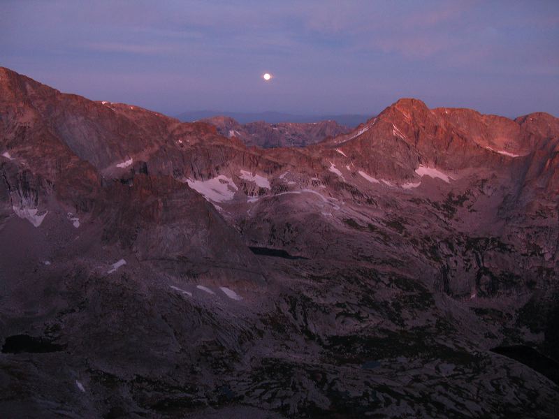 moon_set_mchenrys_peak.jpg