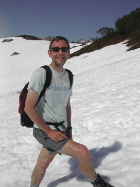 mark_on_snow_traverse